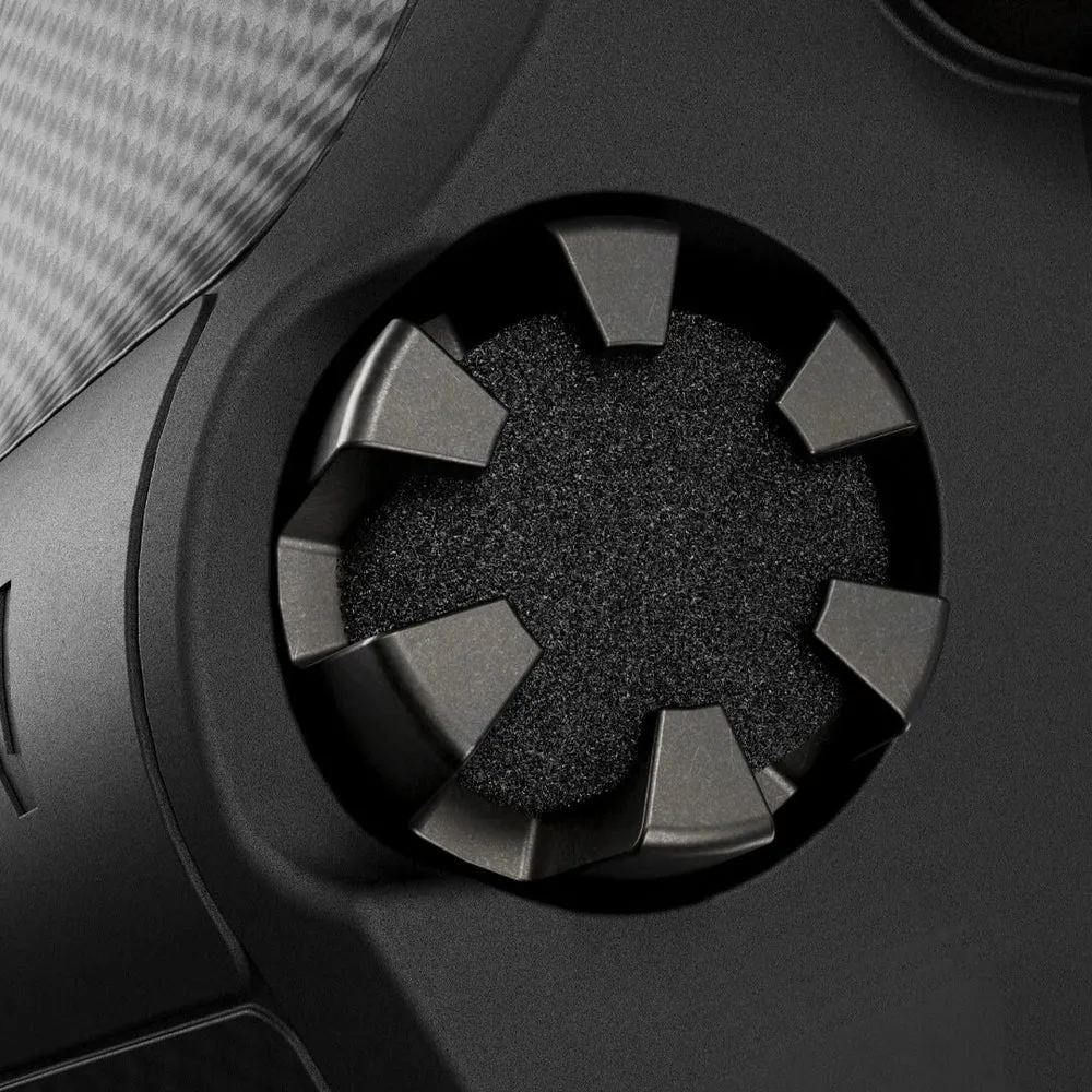 Closeup_X2_AmbientMic.webp